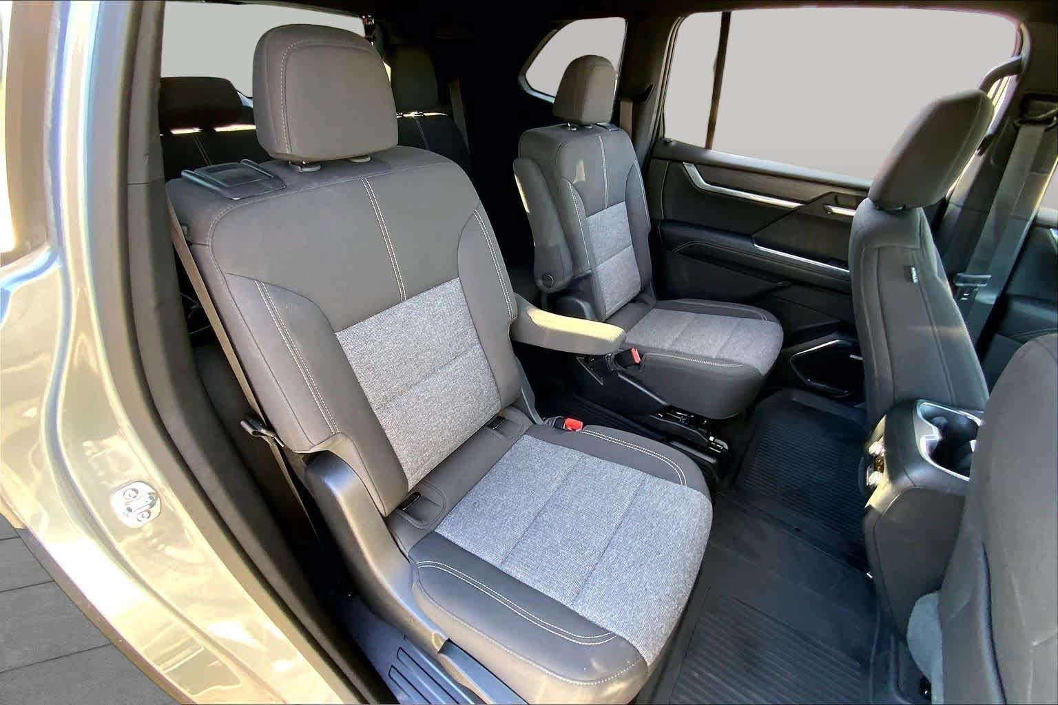 Used 2026 GMC Acadia Elevation w/ Black Edition AWD/4WD image 20