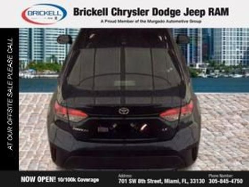 Used 2022 Toyota Corolla LE FWD image 13