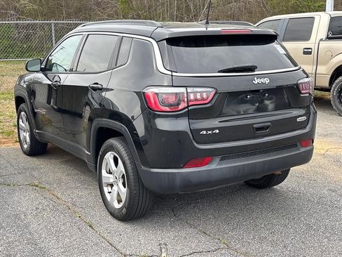 Used 2020 Jeep Compass Latitude w/ Cold Weather Group image 10