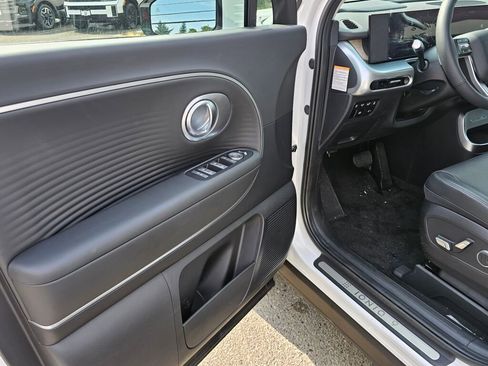 New 2026 Hyundai Ioniq 9 SEL image 17