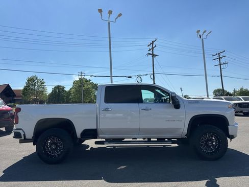 Used 2022 Chevrolet Silverado 3500 High Country w/ Z71 Off-Road Package image 6