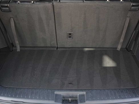 Used 2021 Toyota Highlander XLE AWD/4WD image 27