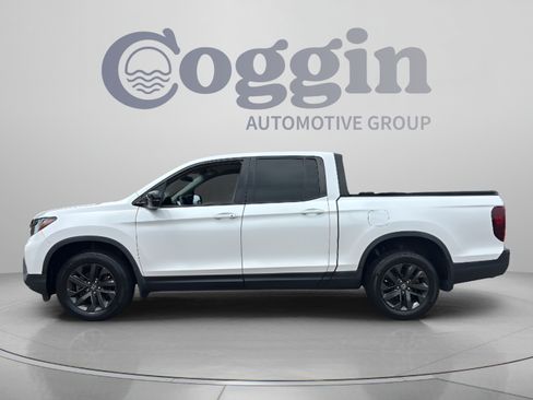 Certified 2023 Honda Ridgeline Sport image 2