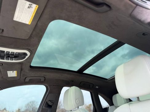 Used 2016 Porsche Macan Turbo image 22