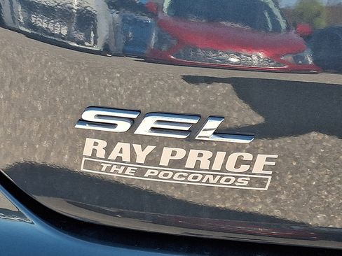 Certified 2024 Ford Edge SEL w/ Convenience Package AWD/4WD image 32