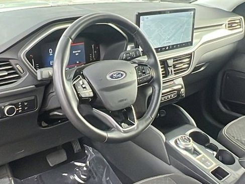 Certified 2024 Ford Escape Active w/ Tech Pack #1 image 17