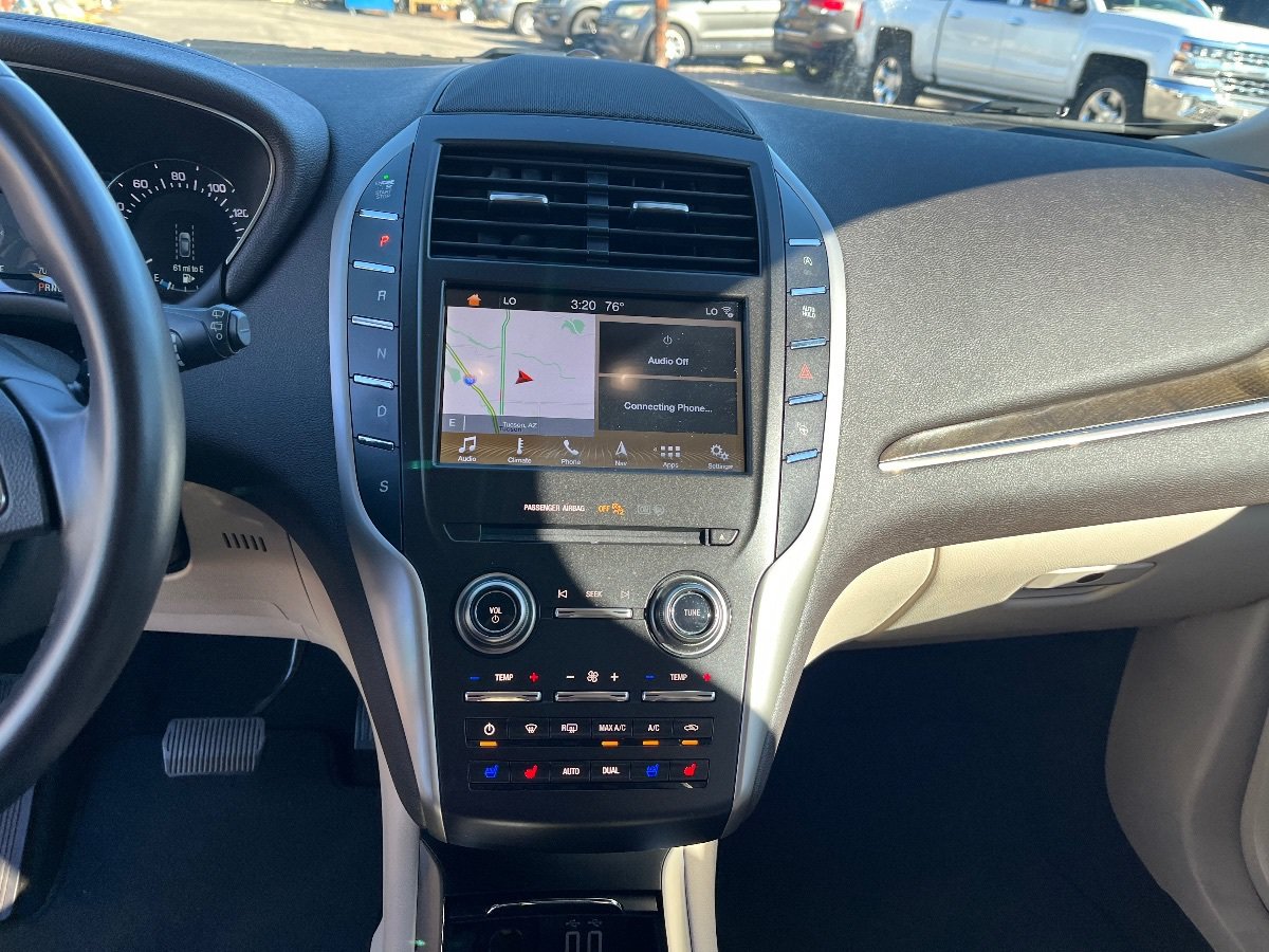 Used 2019 Lincoln MKC Reserve w/ MKC Technology Package FWD image 9