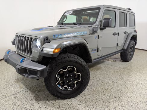 Used 2023 Jeep Wrangler Unlimited Rubicon 4xe w/ Safety Group image 18
