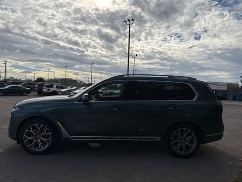 Certified 2023 BMW X7 xDrive40i w/ Executive Package image 29