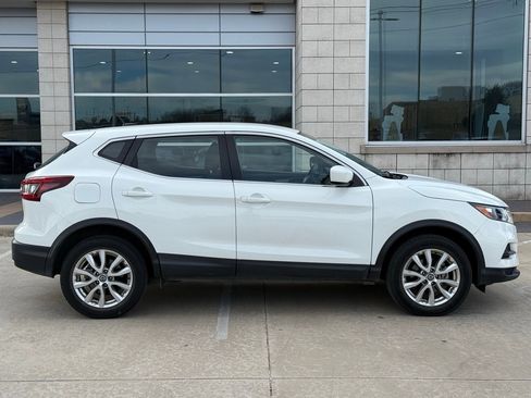 Used 2021 Nissan Rogue Sport S image 7