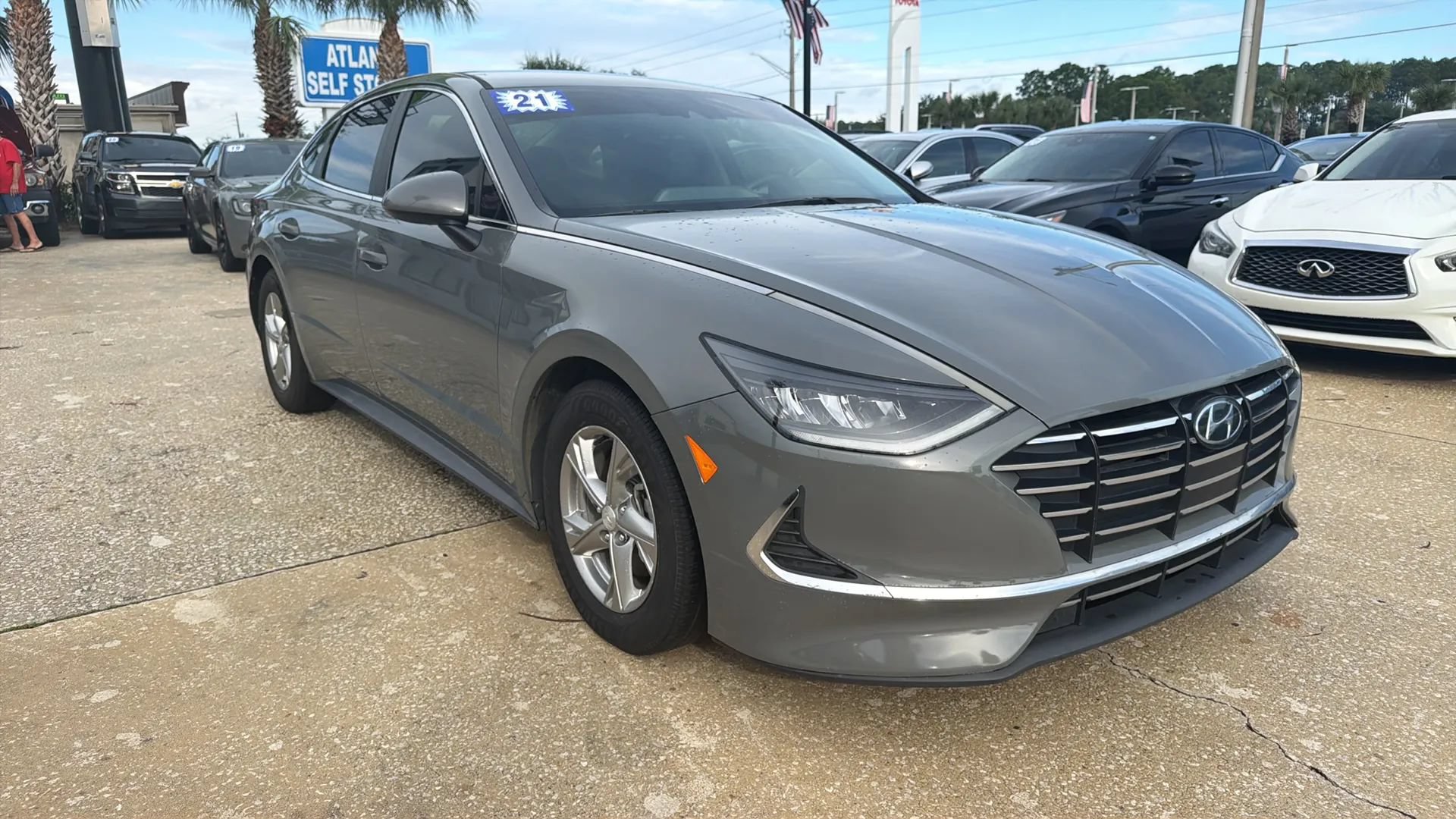 Used 2021 Hyundai Sonata SE w/ Cargo Package FWD image 8