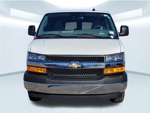 Used 2024 Chevrolet Express 3500 LT w/ LT Preferred Equipment Group image 10