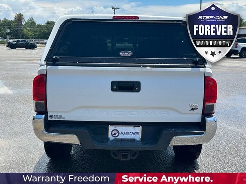 Used 2016 Toyota Tacoma SR5 w/ Towing Package RWD image 5