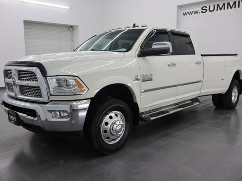 Used 2018 RAM 3500 Laramie image 7