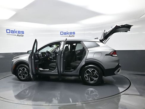 Certified 2024 Kia Sportage LX image 54
