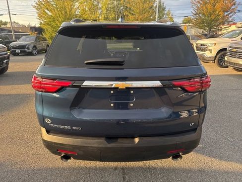 Used 2023 Chevrolet Traverse LT w/ LT Premium Package image 5