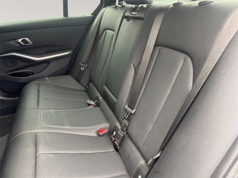Used 2025 BMW 330i Sedan w/ Convenience Package image 11