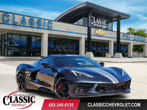 Used 2020 Chevrolet Corvette Stingray Coupe w/ Z51 Performance Package RWD image 1