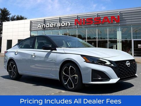 New 2026 Nissan Altima 2.5 SR FWD image 1