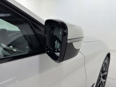 Certified 2023 BMW 530i xDrive w/ M Sport Package AWD/4WD image 26