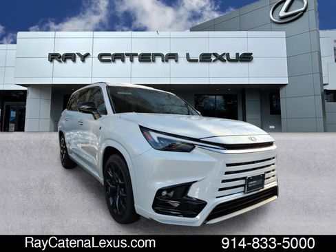 Certified 2024 Lexus TX 500h AWD image 3