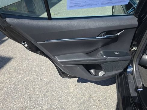 Used 2019 Toyota Camry SE FWD image 20