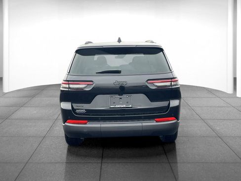 New 2025 Jeep Grand Cherokee L Altitude image 6