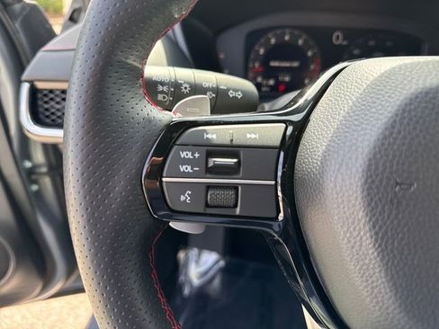 Used 2025 Acura ADX A-Spec image 17