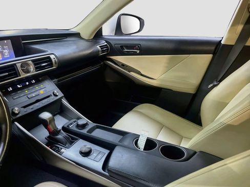 Used 2016 Lexus IS 200t RWD image 22