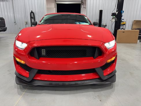 Used 2016 Ford Mustang Shelby GT350 w/ Track Package image 17