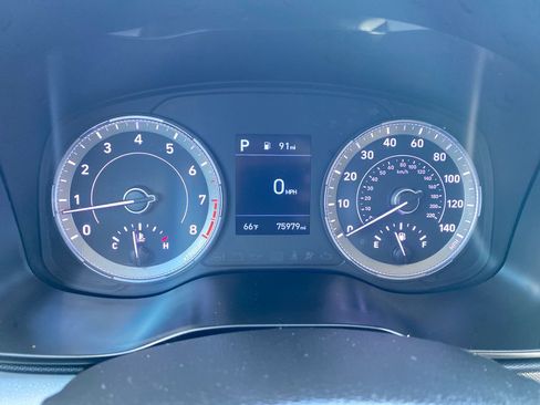 Used 2021 Hyundai Venue SEL w/ Premium Package FWD image 16