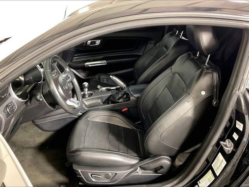 Used 2018 Ford Mustang GT Premium w/ Equipment Group 401A RWD image 27