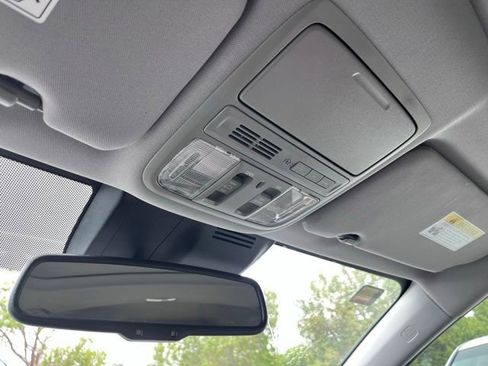 Used 2019 Honda CR-V EX-L image 12