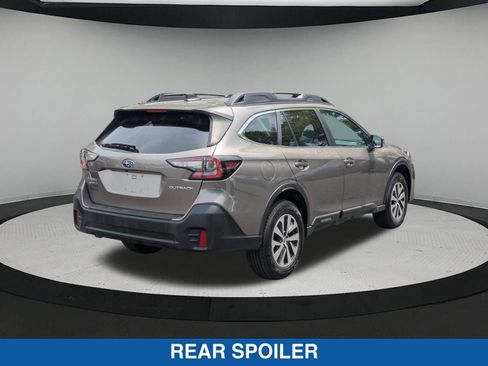 Certified 2022 Subaru Outback Premium AWD/4WD image 4