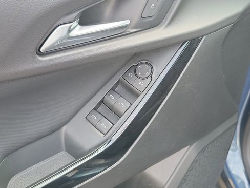 Certified 2025 Chevrolet Equinox LT FWD image 21