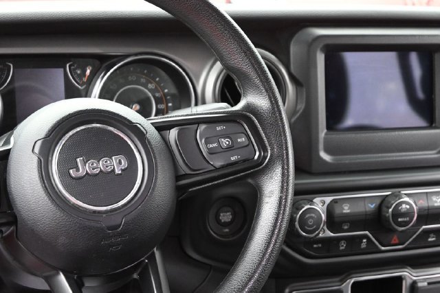 Used 2022 Jeep Gladiator Sport AWD/4WD image 25