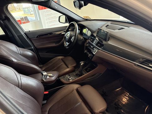 Used 2018 BMW X1 xDrive28i w/ Convenience Package AWD/4WD image 18