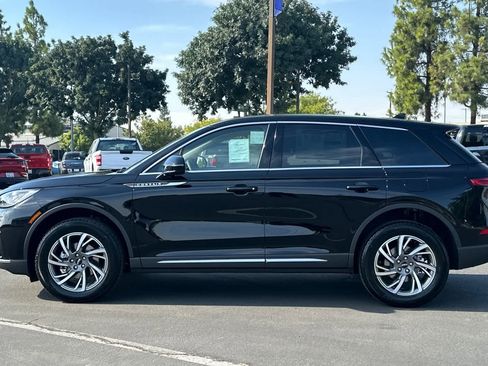 Used 2025 Lincoln Corsair FWD w/ Equipment Group 101A image 6