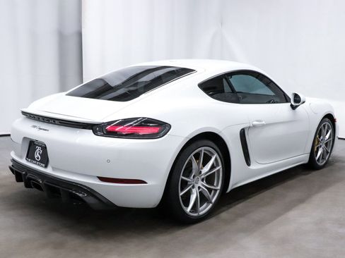 Used 2019 Porsche 718 Cayman image 6