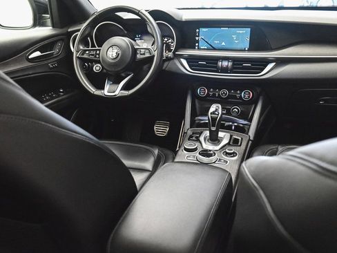 Used 2023 Alfa Romeo Stelvio Ti image 31