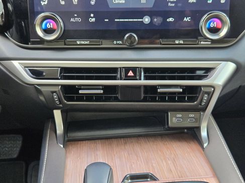 Used 2024 Lexus RX 350 Premium w/ Accessory Package (Z1) FWD image 18