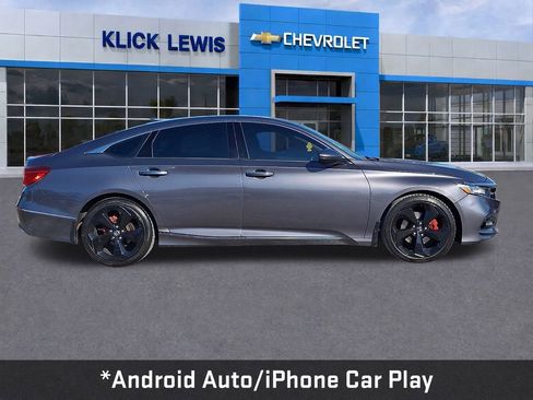 Used 2019 Honda Accord Touring image 9