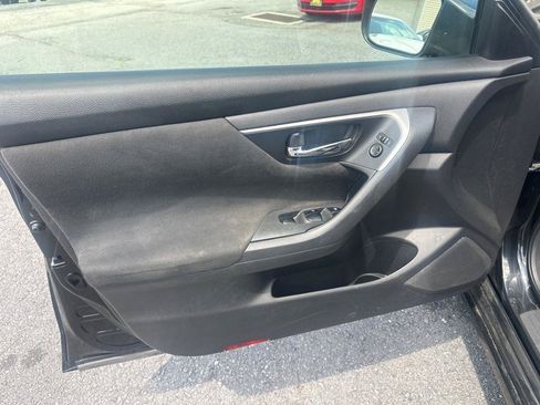 Used 2015 Nissan Altima 2.5 S w/ Power Driver Seat Package FWD image 17