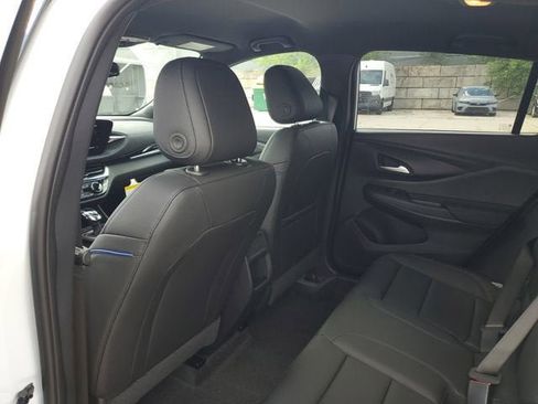 New 2026 Buick Envista Sport Touring w/ Convenience I Package FWD image 9