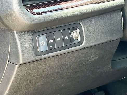 Used 2025 Chevrolet Traverse RS AWD/4WD image 10