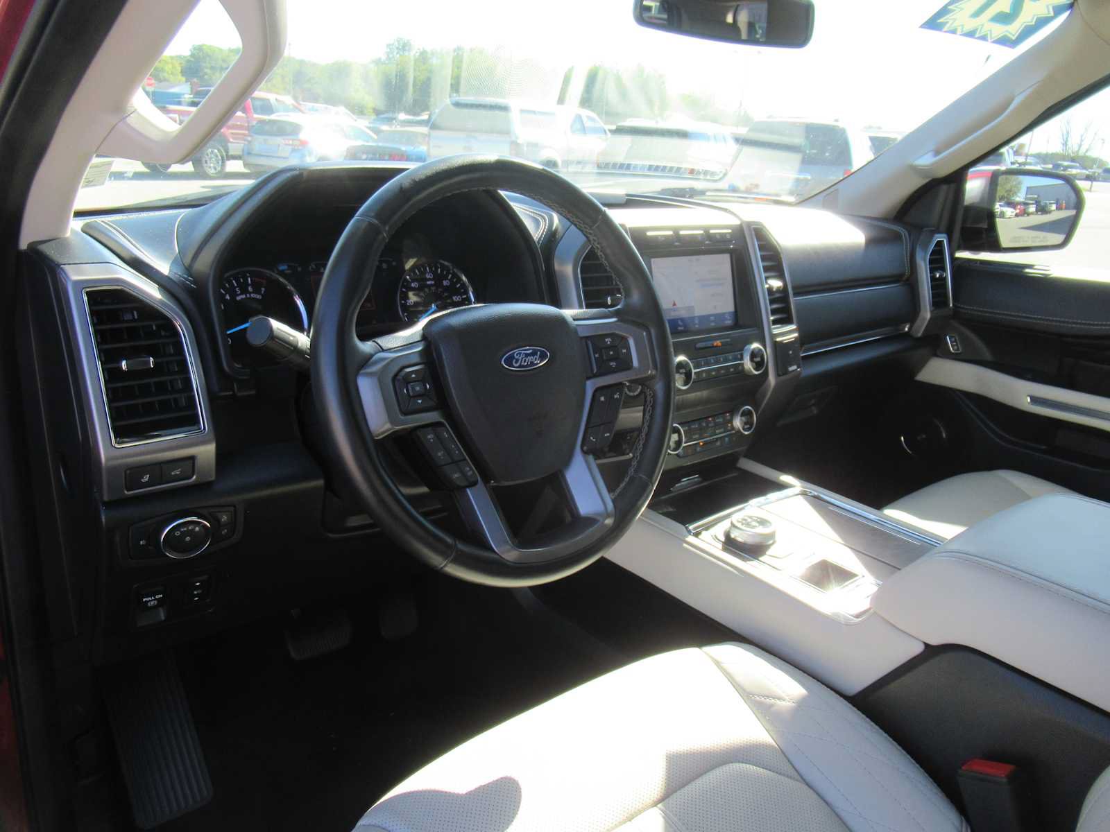 Used 2021 Ford Expedition Platinum RWD image 16