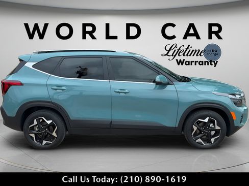 Used 2026 Kia Seltos EX FWD image 2