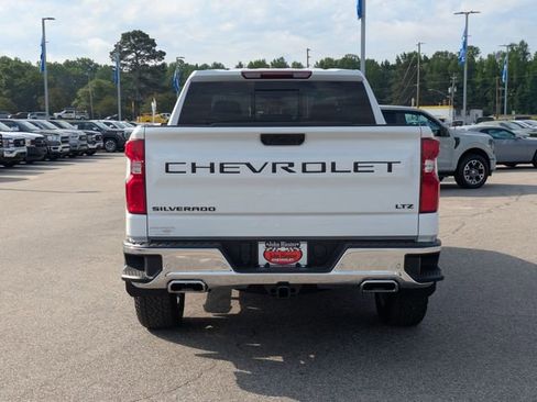 New 2026 Chevrolet Silverado 1500 LTZ w/ LTZ Premium Package AWD/4WD image 4