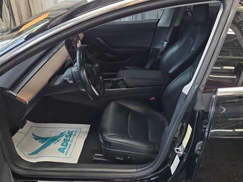 Used 2018 Tesla Model 3 Long Range RWD image 5
