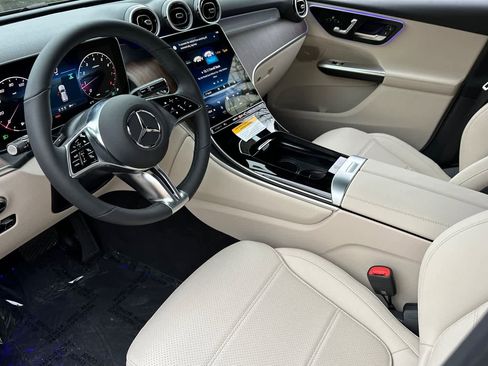 New 2026 Mercedes-Benz GLC 300 4MATIC image 9